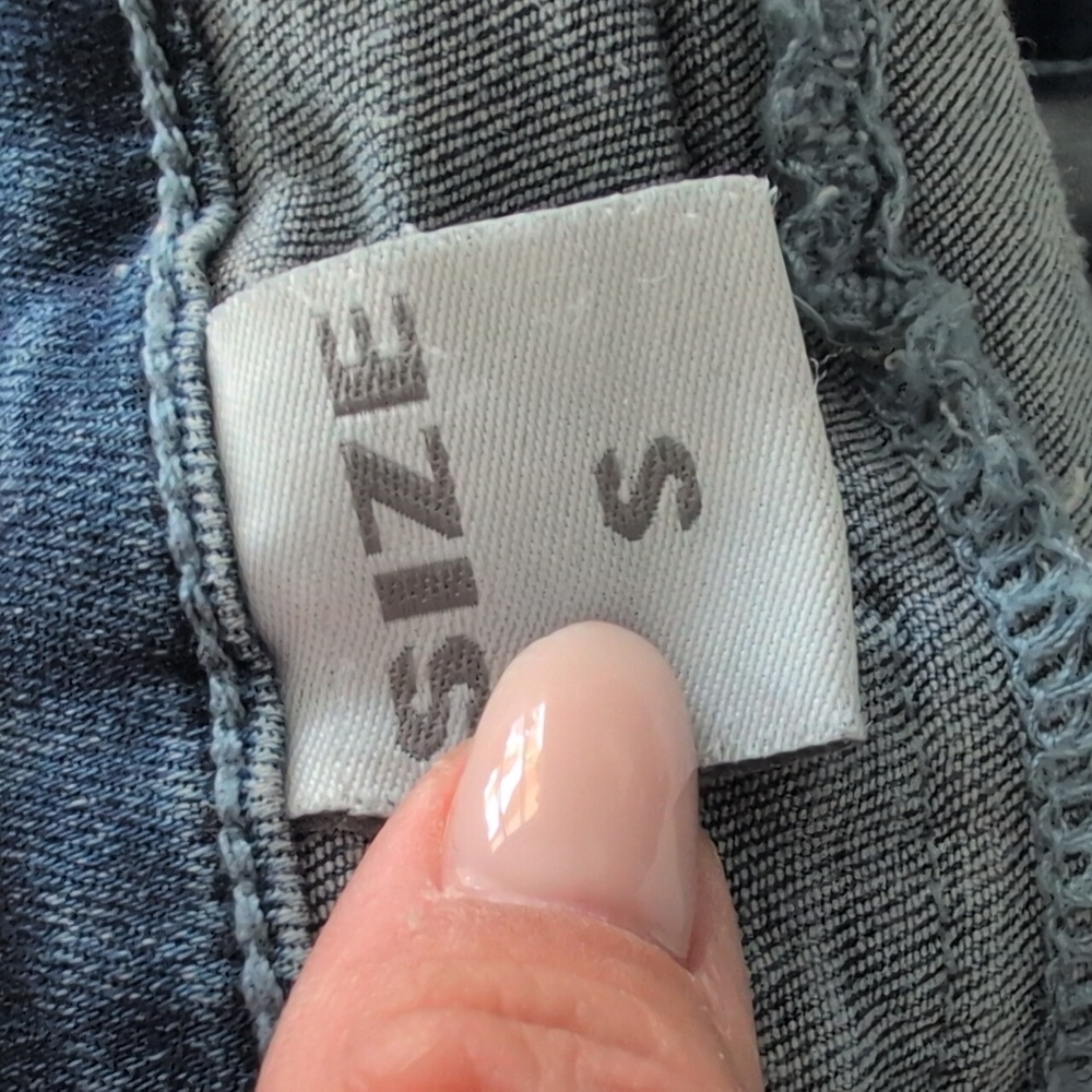 Women's Jeans - Picture 12 of 12